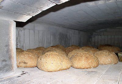 Подовый хлеб на дровах мини-пекарня